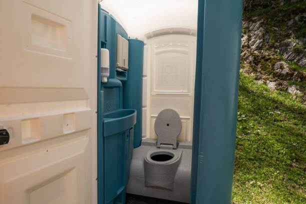 Portable bathroom rental in Corvallis, MT